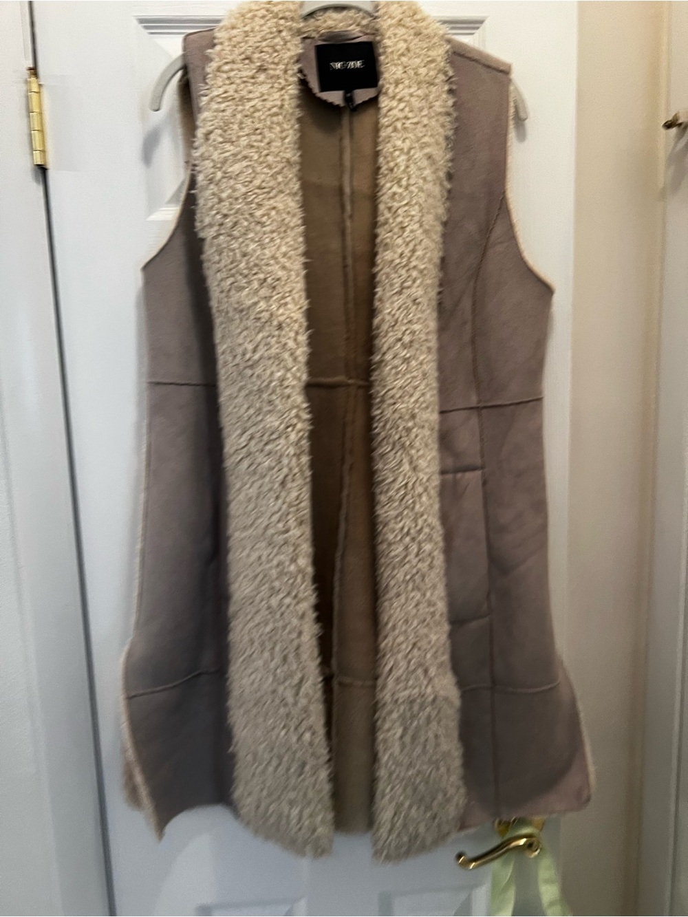 NIC+ZOE Taupe Vest with Cream Sherpa Trim